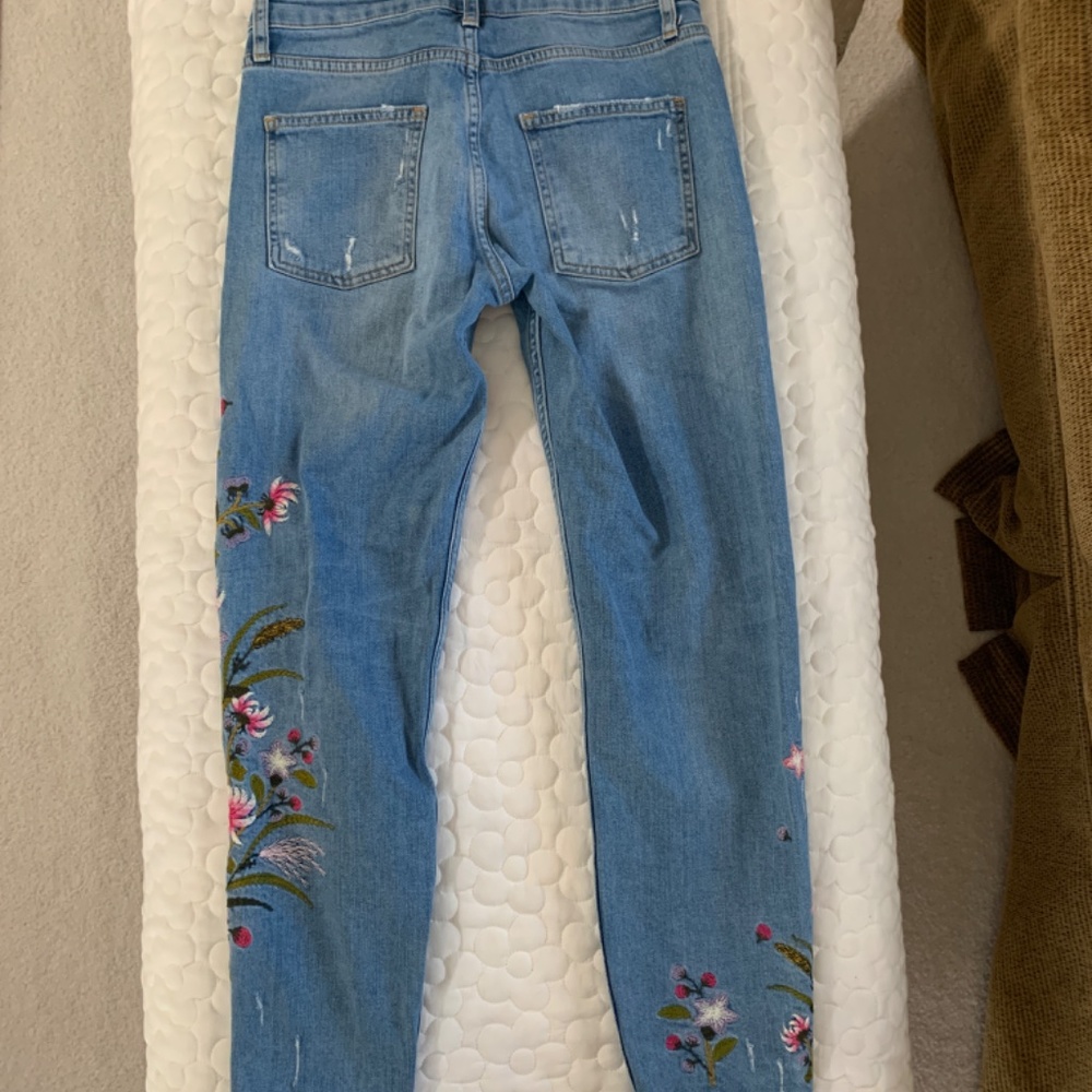 Zara Woman embroidered jeans - Picture 4 of 5